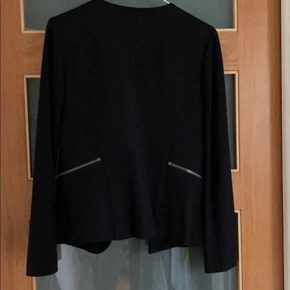 Jacket - Picture 4 of 5